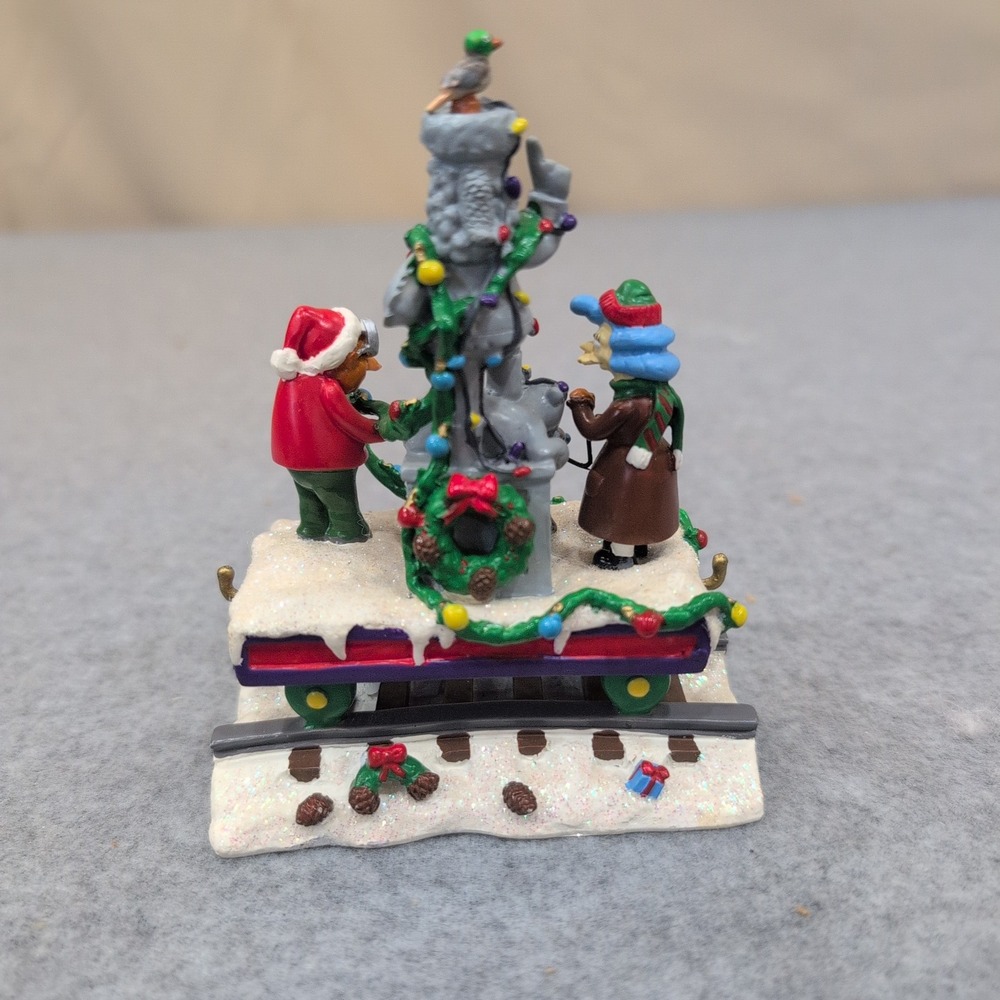 The Simpsons Christmas Express Christmas in Jebidiah Park Sculpture 0270 2005 - Picture 3 of 5